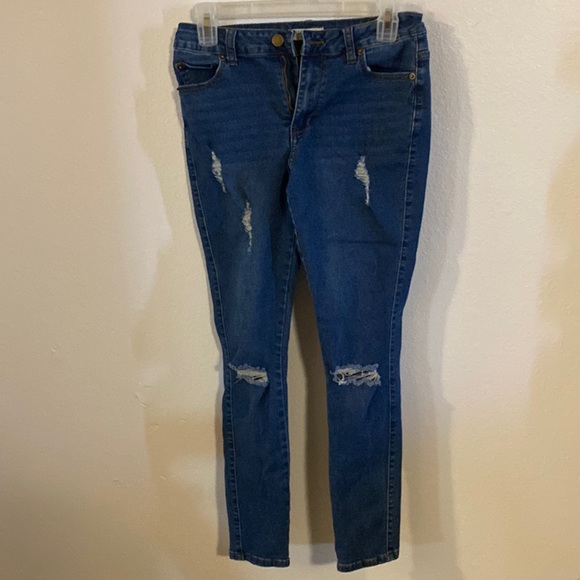 Jeans - Picture 1 of 5